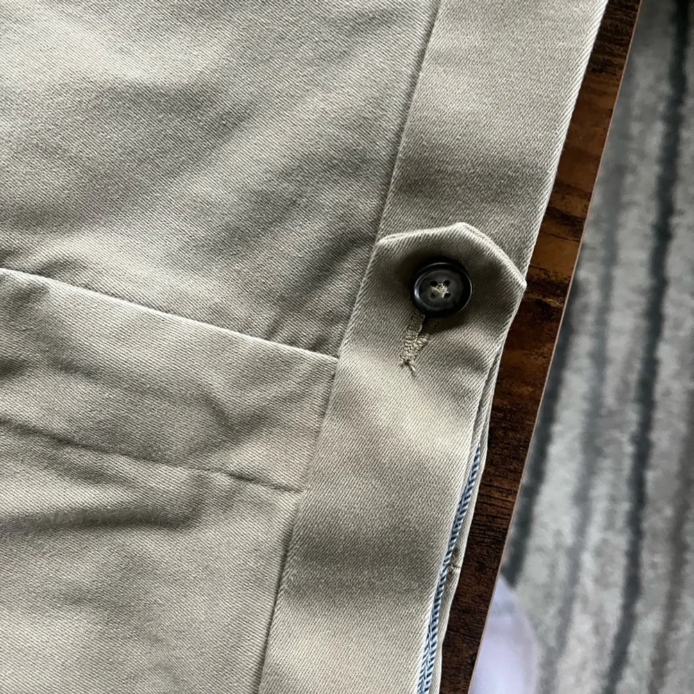 Croft & Barrow Men's Khaki Chinos